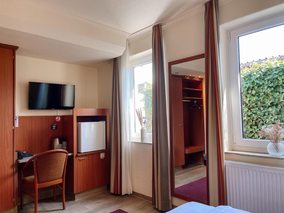 Hotel Falk Bremen Bagian luar foto