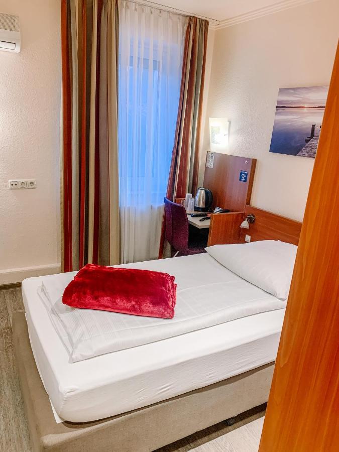 Hotel Falk Bremen Bagian luar foto